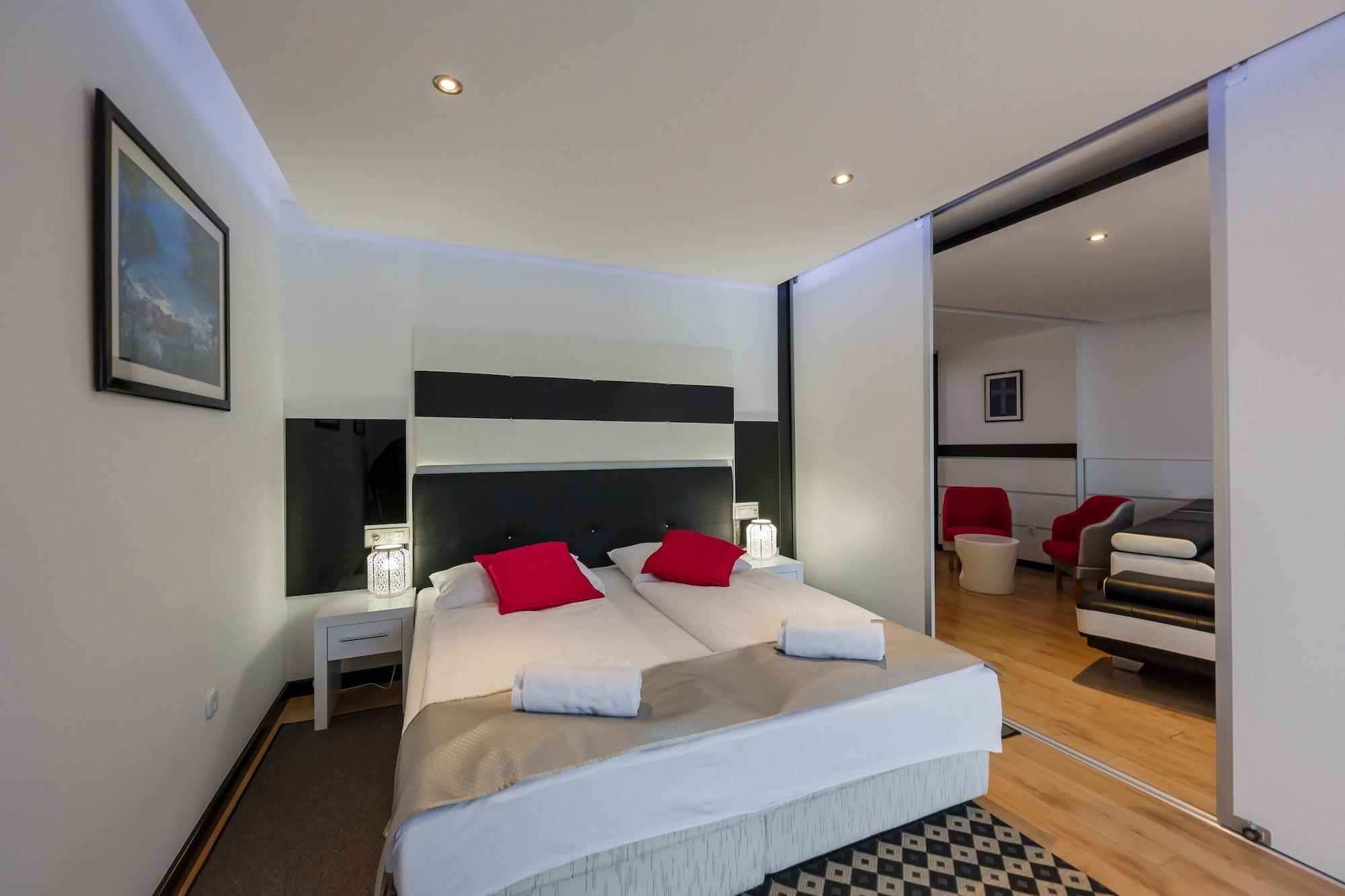 Hotel Sveti Kriz Mastrinka Kültér fotó