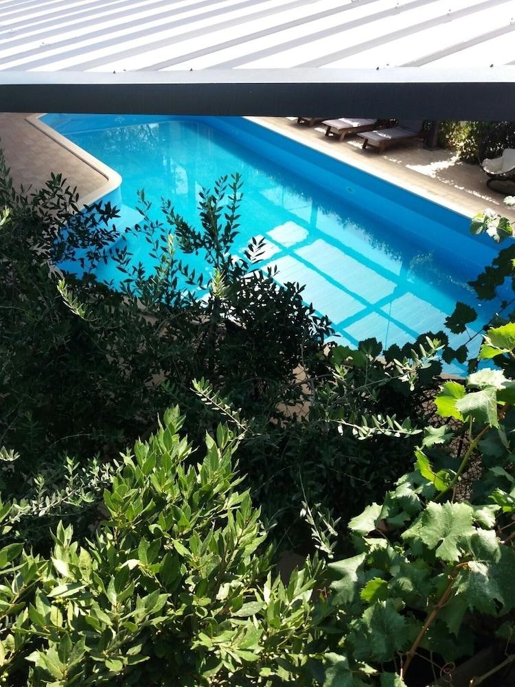 Hotel Sveti Kriz Mastrinka Kültér fotó