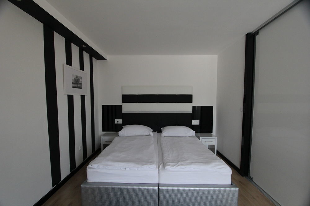 Hotel Sveti Kriz Mastrinka Kültér fotó