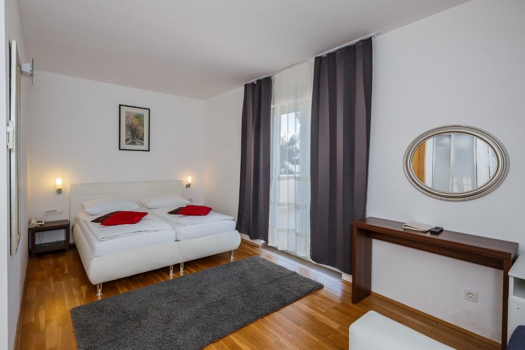 Hotel Sveti Kriz Mastrinka Kültér fotó