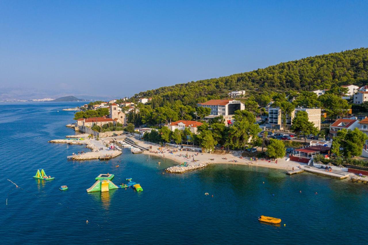 Hotel Sveti Kriz Mastrinka Kültér fotó